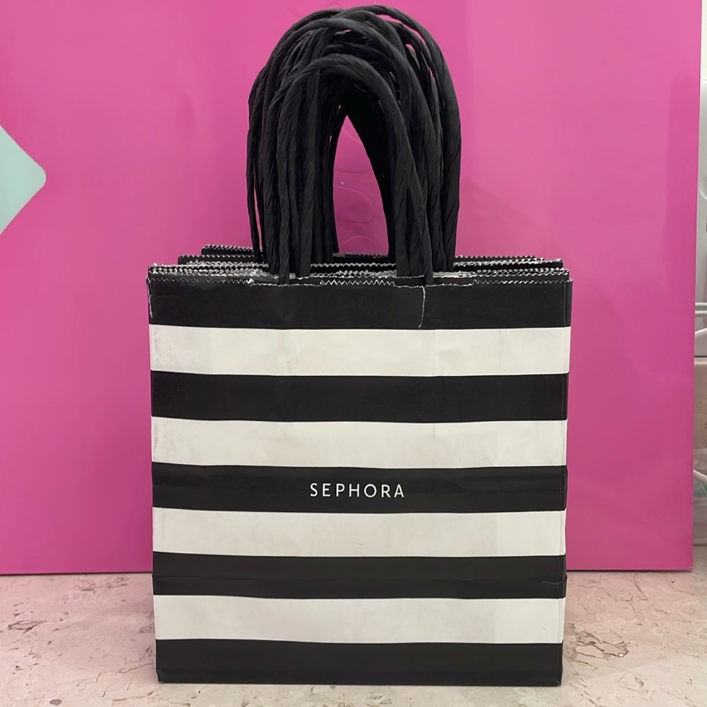 12 Sephora mini shopping bags
6 1/2 x 6 1/2